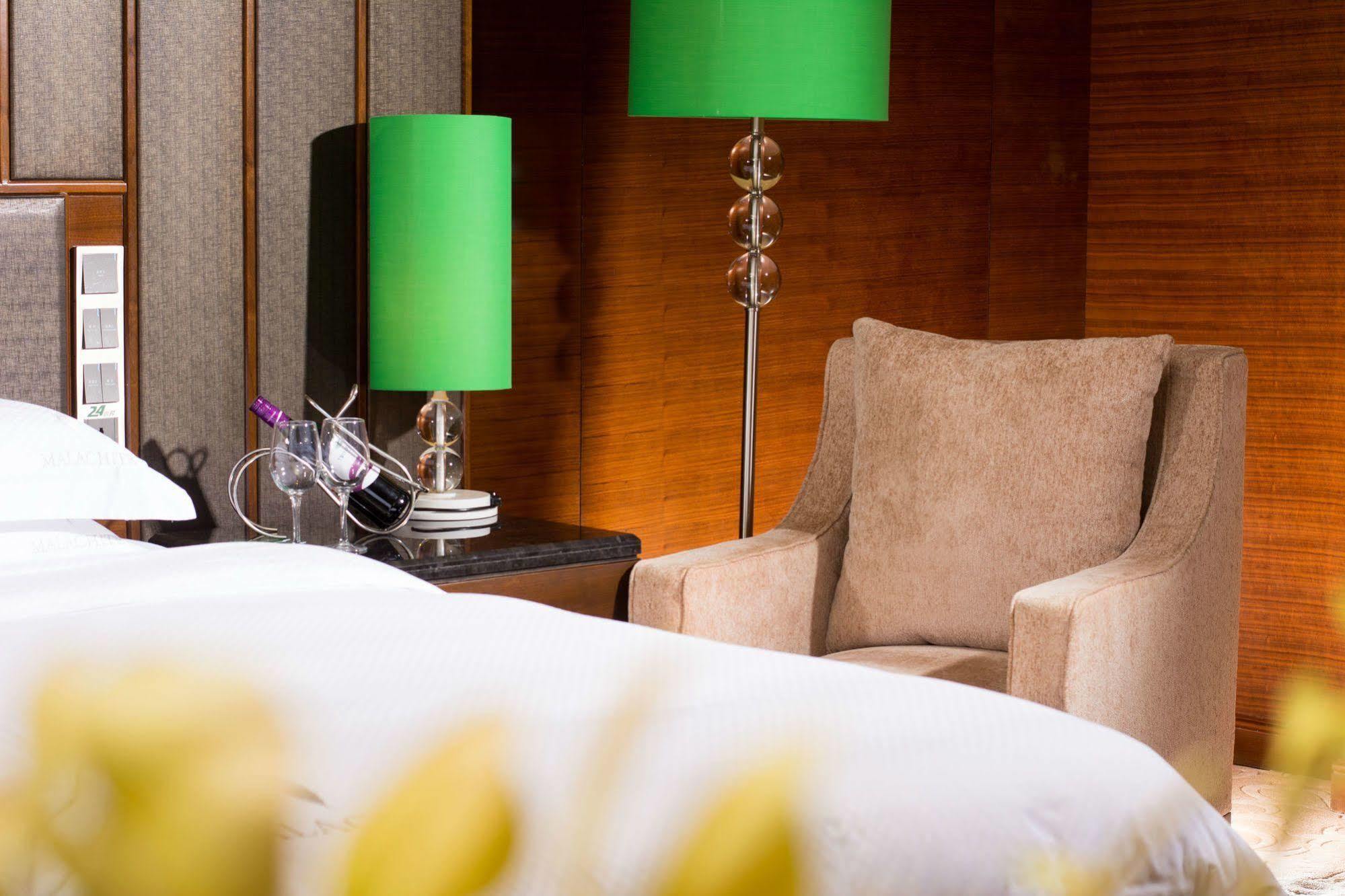 Malachite Hotel Dongguan Dongguan  Eksteriør billede